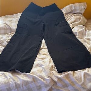 Black Y2K Wide-Leg Cargo Pants